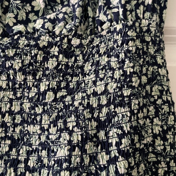 floral sundress with puff sleeves - Picture 3 of 7